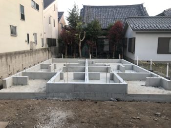 基礎完成（杉並区の3階建注文住宅）